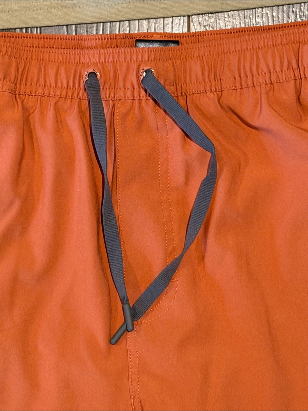 HUK Fishing Men’s Large Shirt & Shorts Set Tan Orange Outdoor Performance Outfit - Picture 5 of 15
